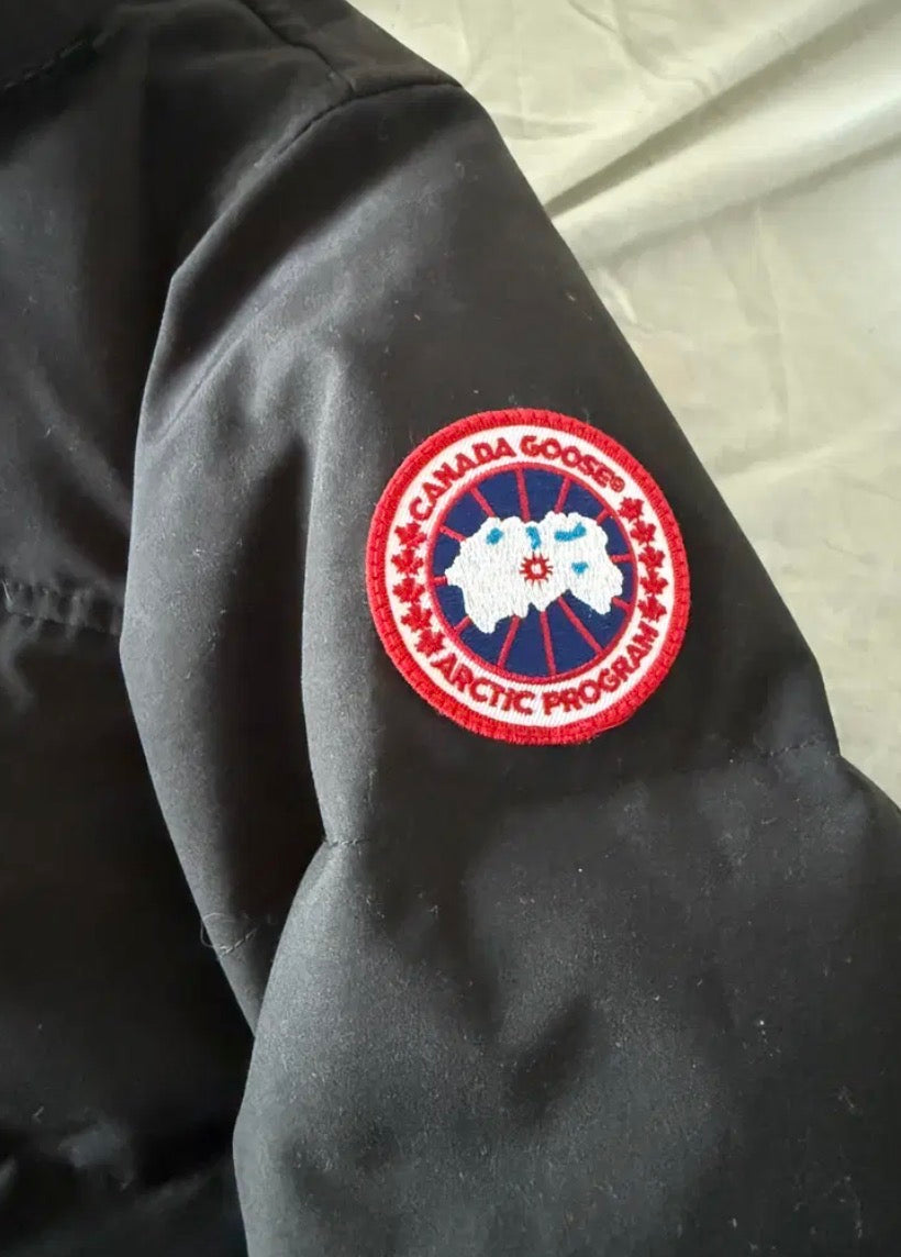 Chaqueta Canada G••se