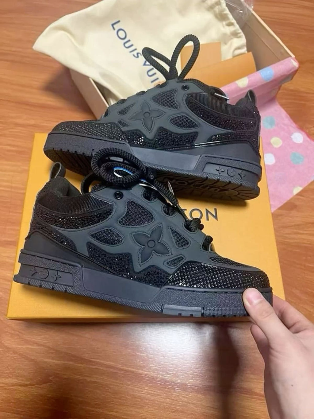 LV Skate Sw•rovsk•