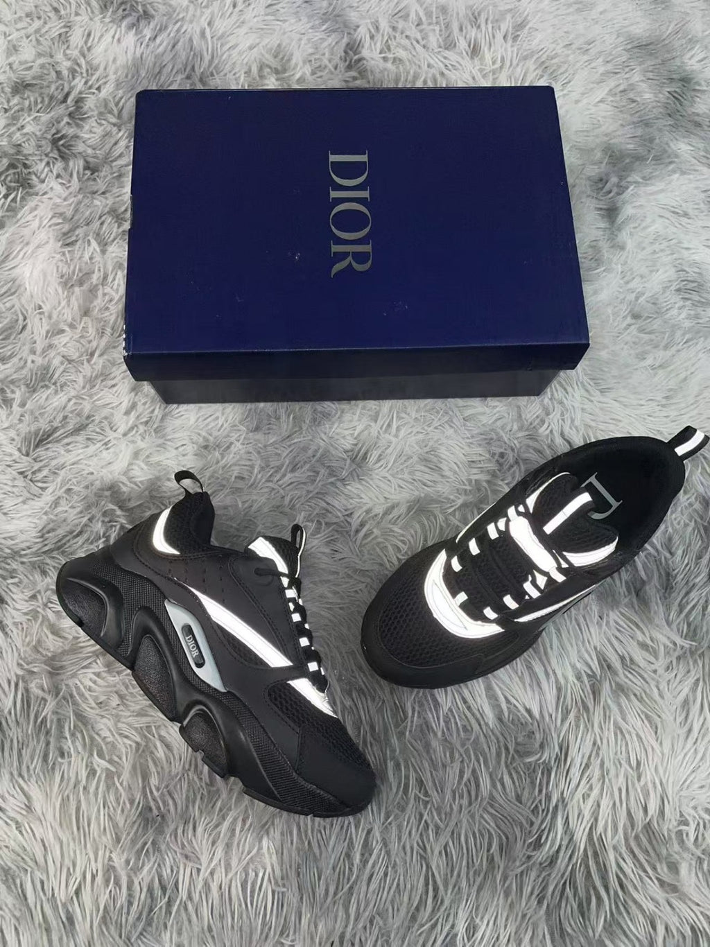 Di•R b22